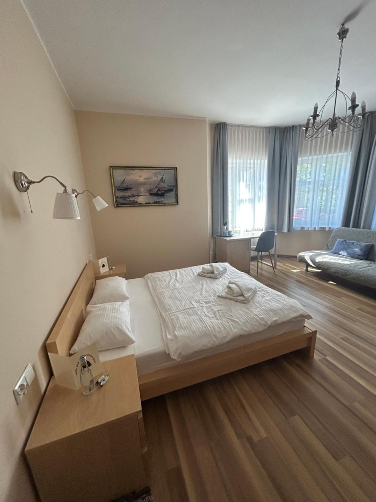 Willa Pod Lipami Świnoujście Exteriör bild
