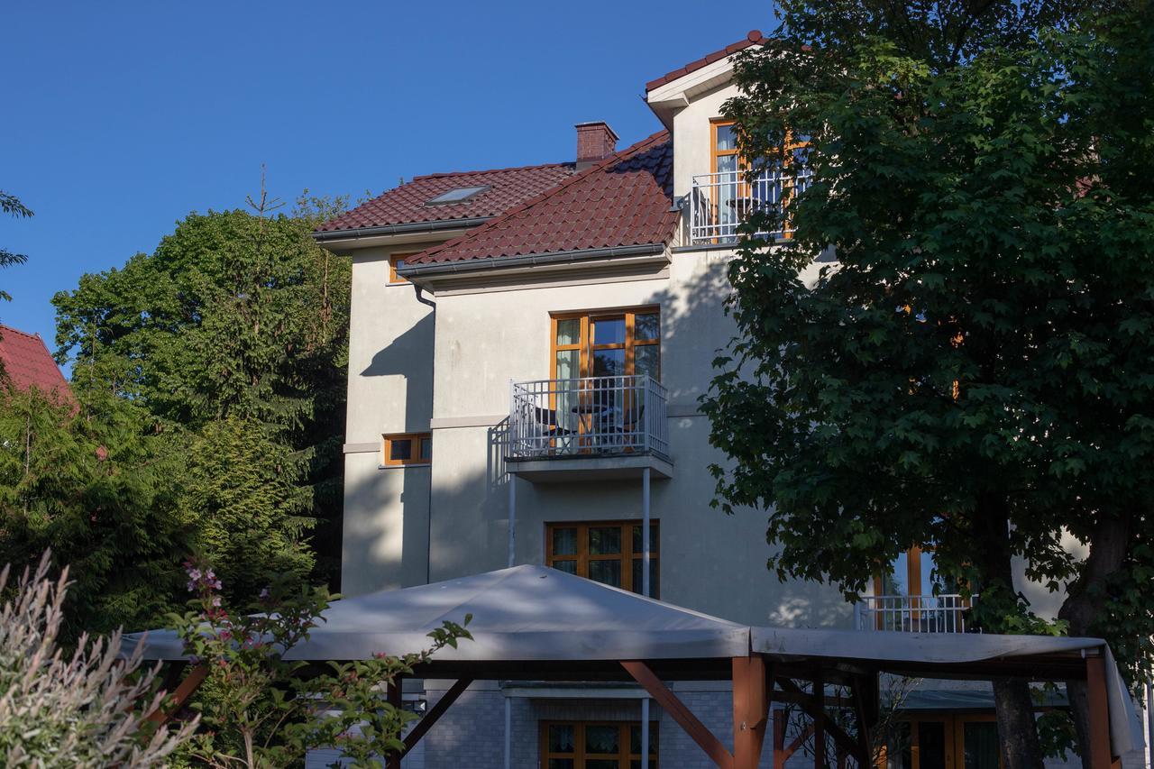 Willa Pod Lipami Świnoujście Exteriör bild