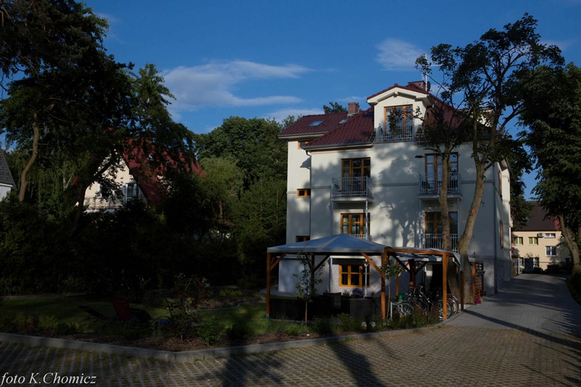 Willa Pod Lipami Świnoujście Exteriör bild